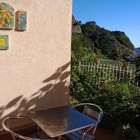 Taormina Isola Bella Apartment - Taormina Holidays Δωμάτιο φωτογραφία
