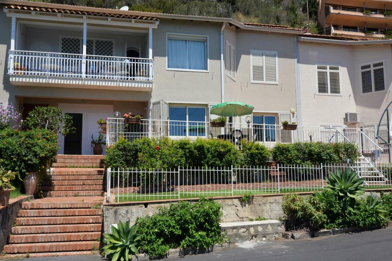 Taormina Isola Bella Apartment - Taormina Holidays Εξωτερικό φωτογραφία